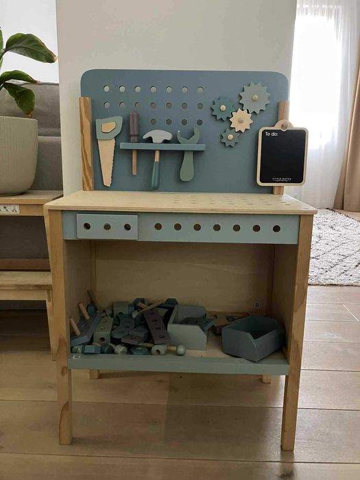 маса с инструменти Little Dutch