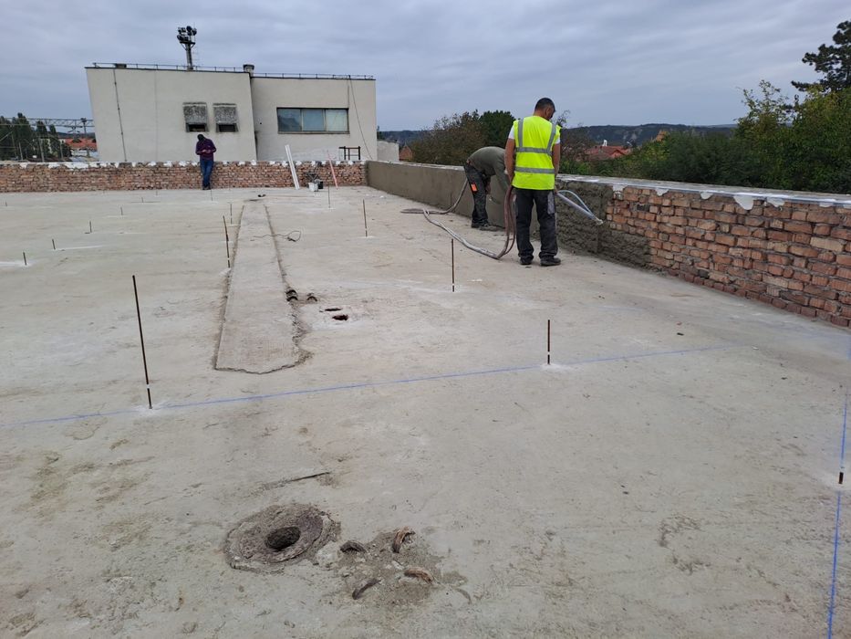 Executam tencuieli mecanizate !