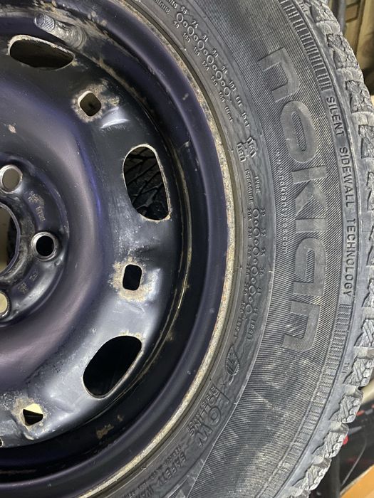 Продавам зимни гуми с джанти за Шкода Фабия