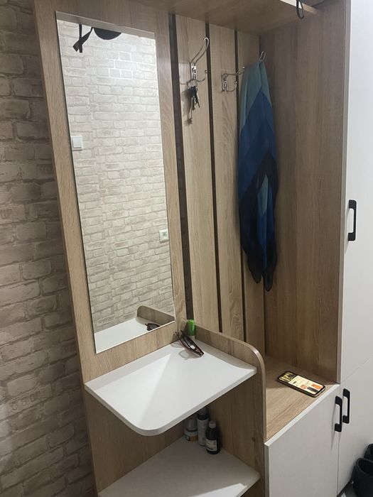 Продам шкаф в приходую бу