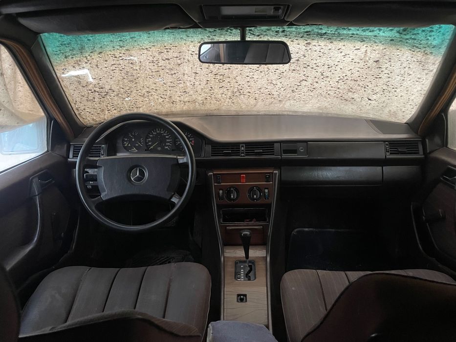 Mercedes w124 e260