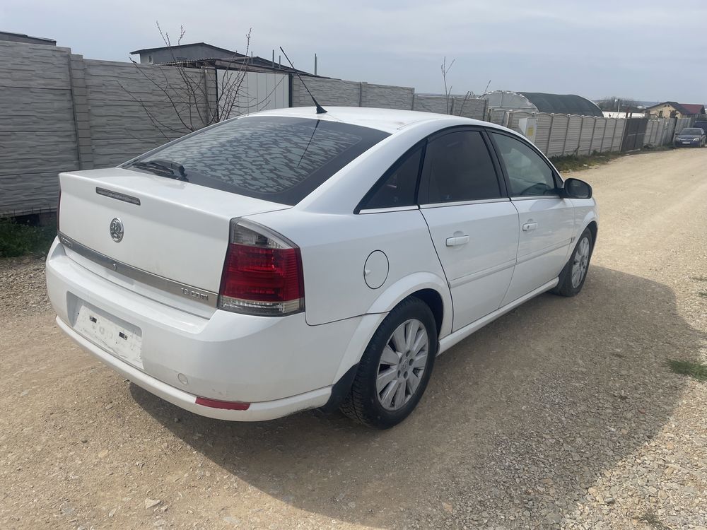 Dezmembrez opel vectra c 1.9 120 cp / 1.8 benzina / 2.0 motorina