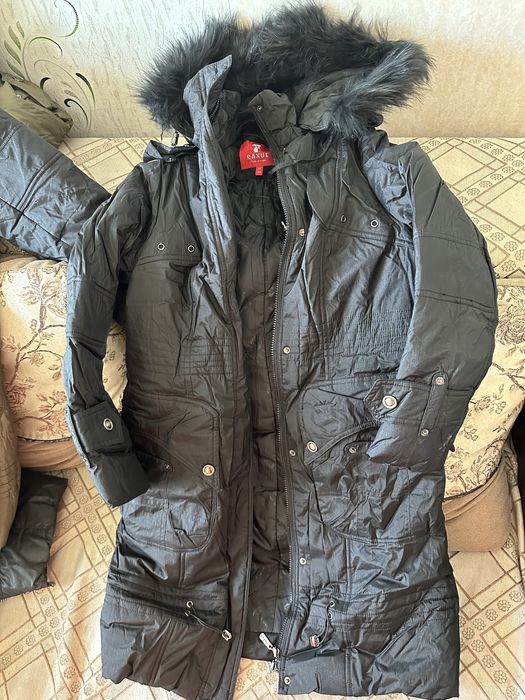 Продам куртки женские