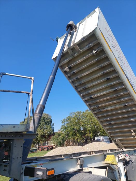 Vând semiremorcă Schmitz,30mc