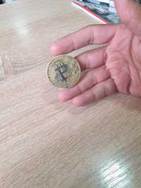 Монета Биткоин диаметром 5 см