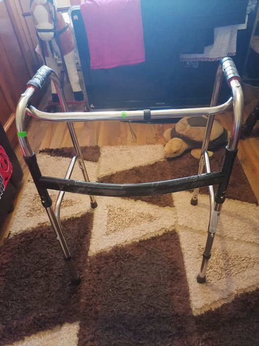 OFERTA : Cadru metalic medical (nou în folie)