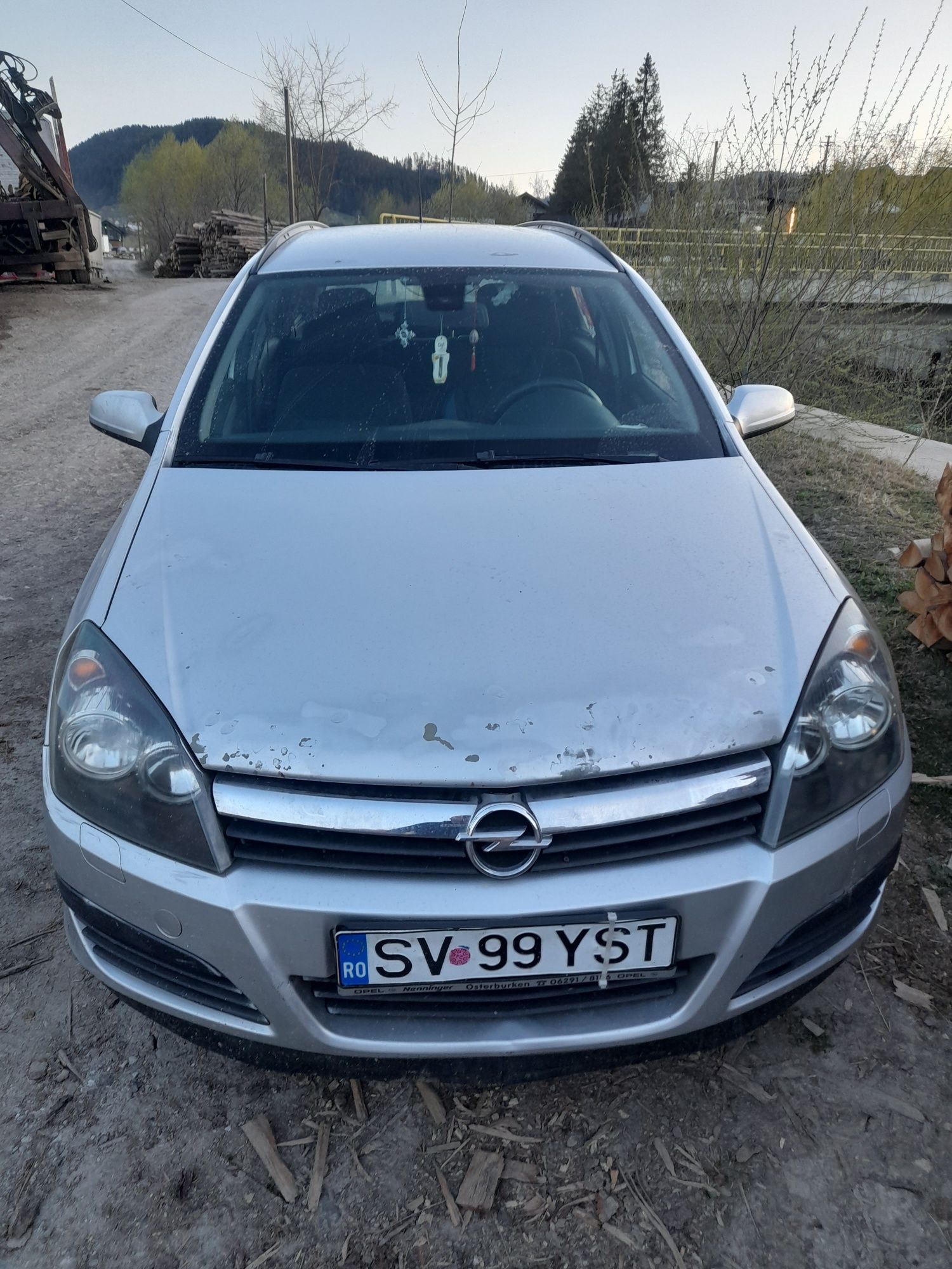 Vând Opel astra h 1,9 tdi