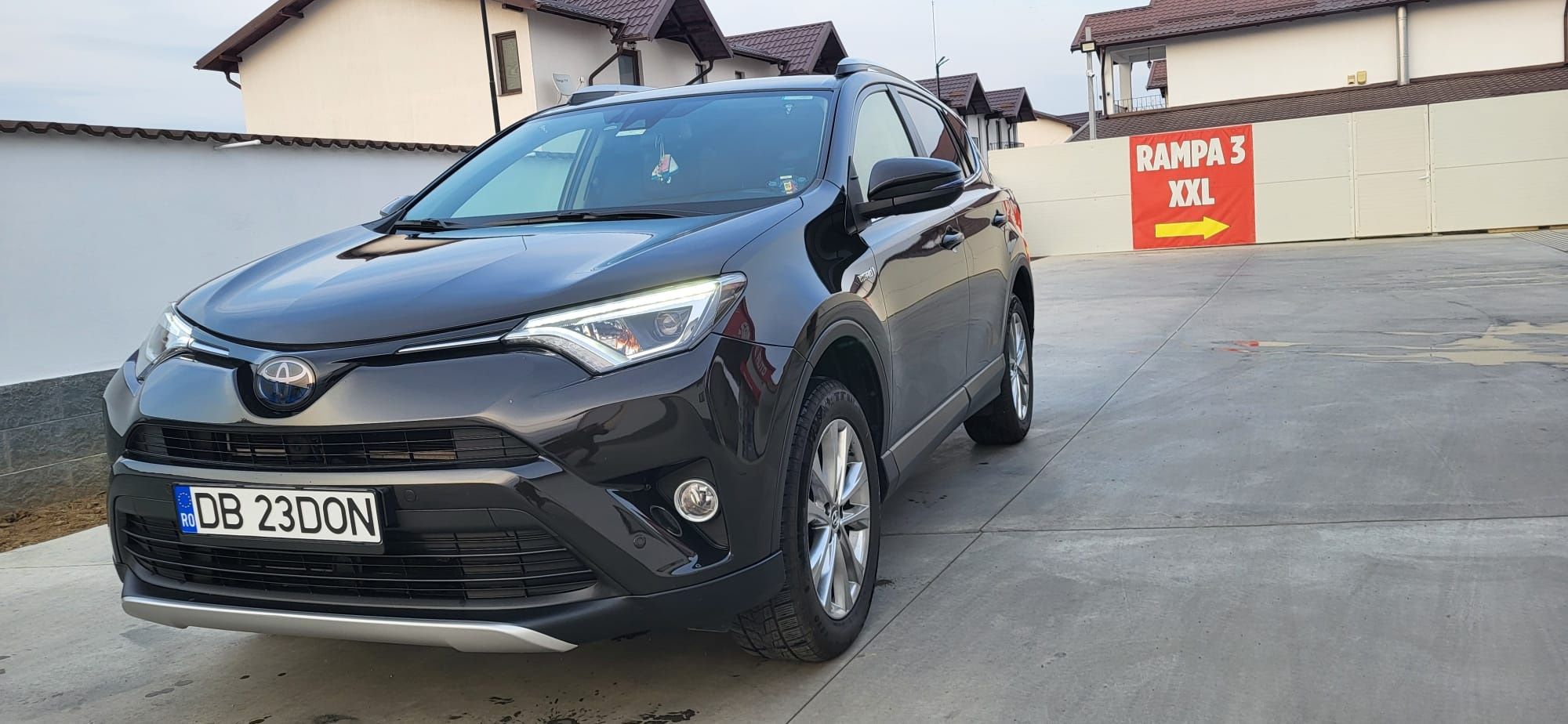 Toyota Rav 4 Hybrid