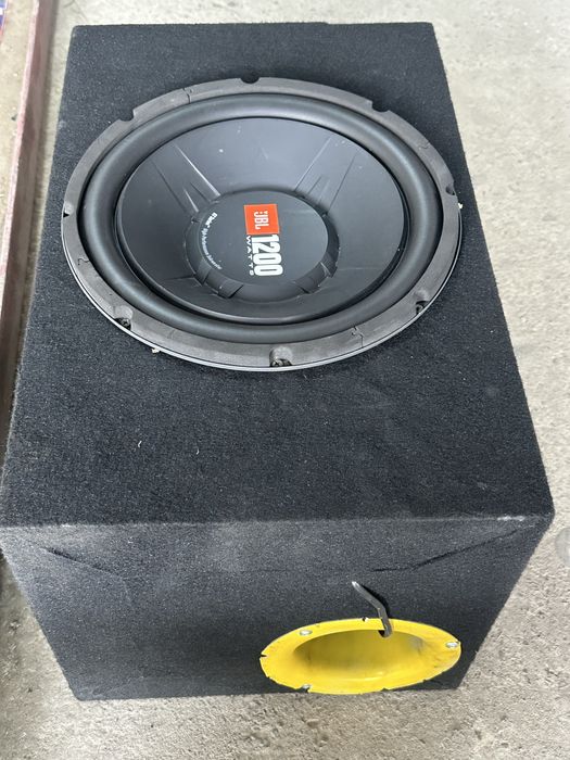Jbl sambufer 1200w yengi 2 oy ishlatildi