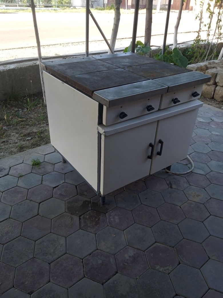 Elekt plita,380v holati juda tiniq