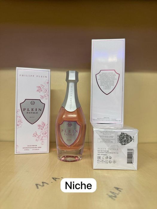 Parfumuri dama și bărbați