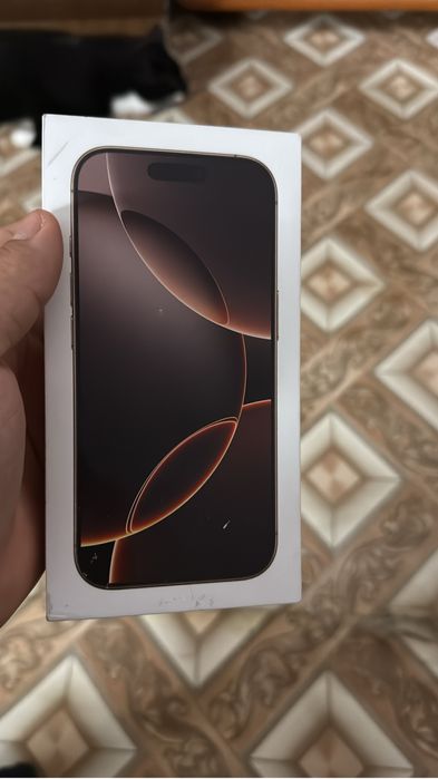 Продам айфон 16 про