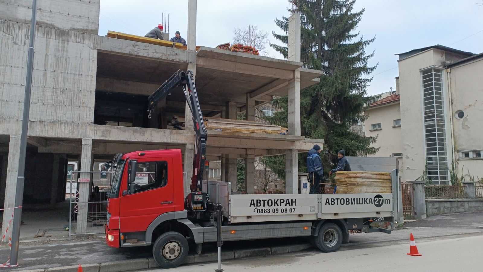 Превози с автокран до 7 тона.