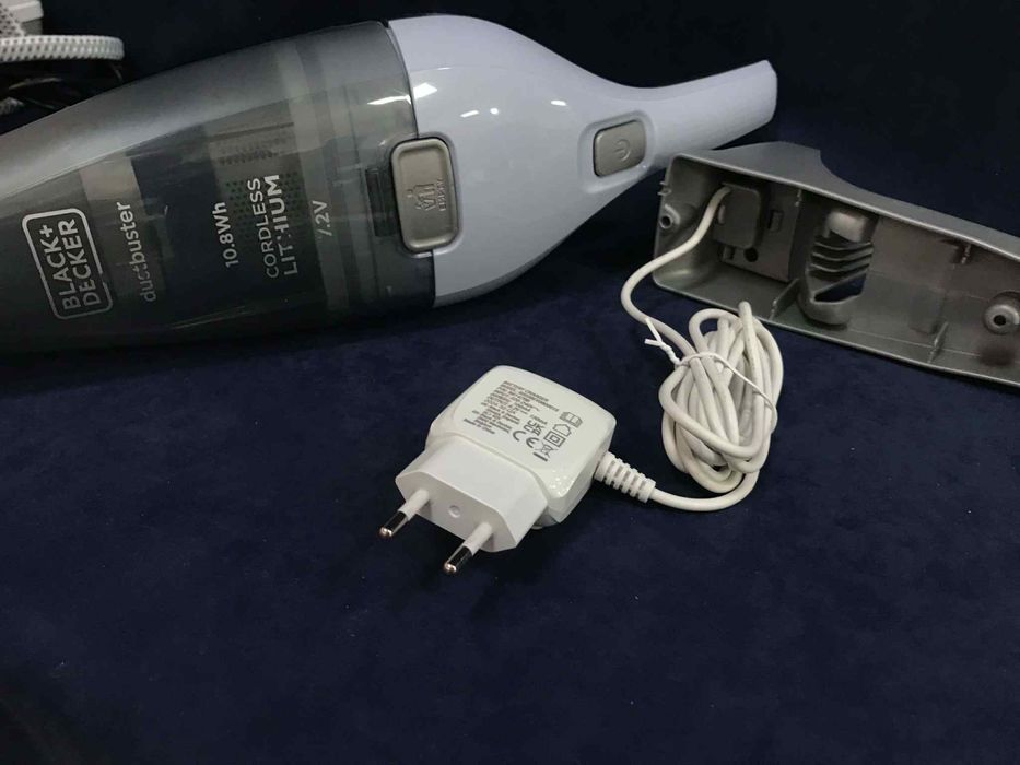 Прахосмукачка Black and Decker Dustbuster 7.2 V