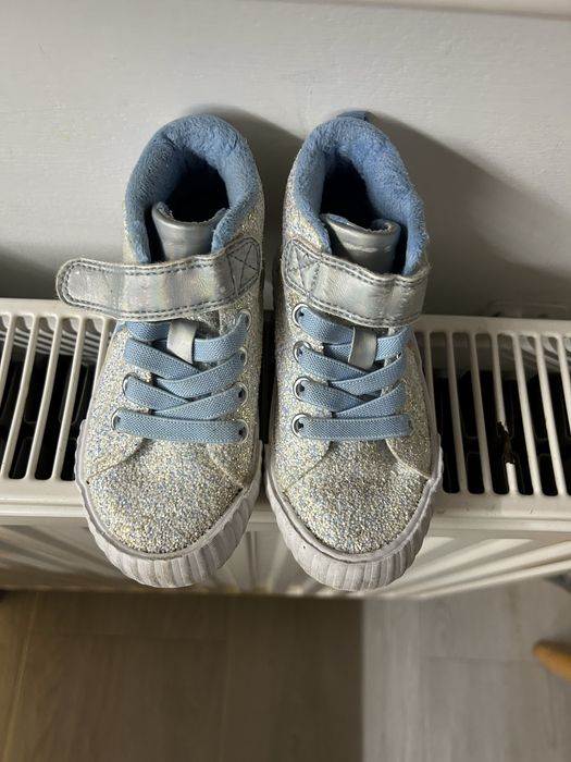 Ghete Elsa H&M nr.24