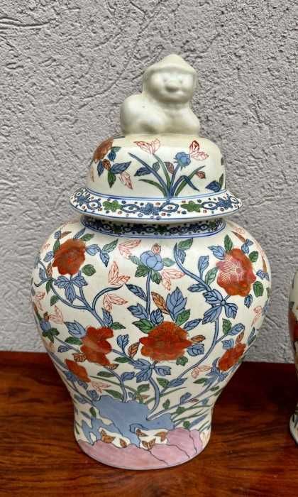 Rafinate vaze cu capac Foo Dog-pictate manual-Olanda