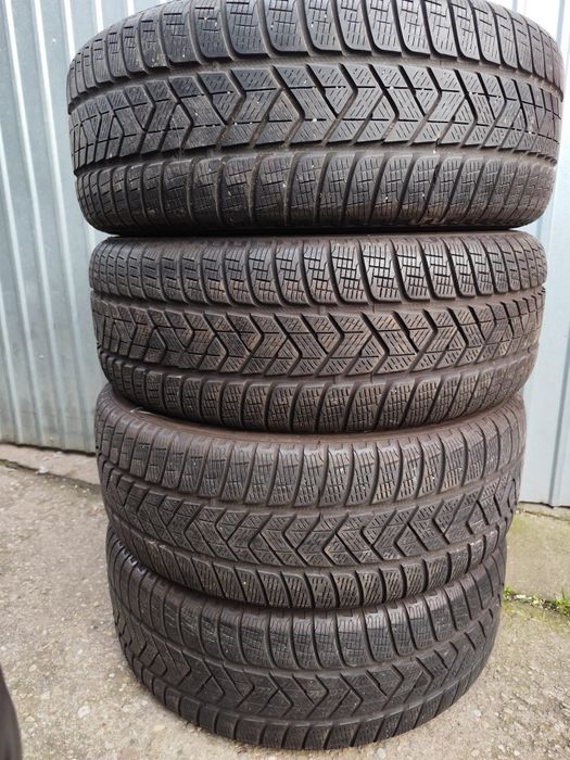 Anvelope 235 65 r17 Pirelli iarna