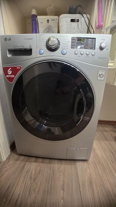 Продам стиральную машину  LG. 8кг