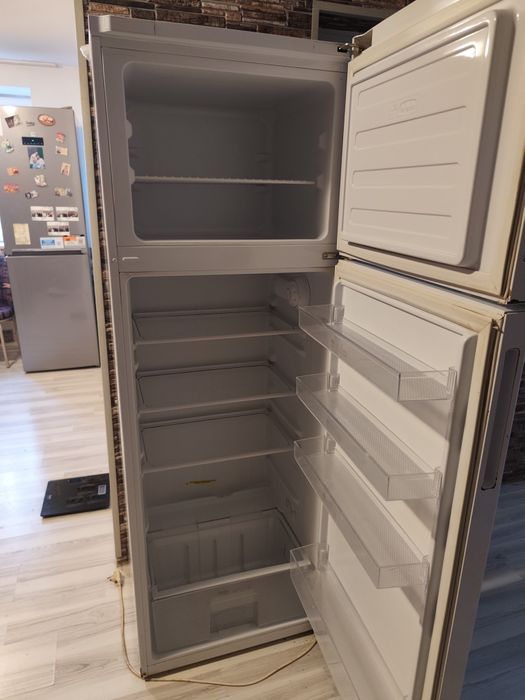 Frigider Arctic second-hand (Vandut)