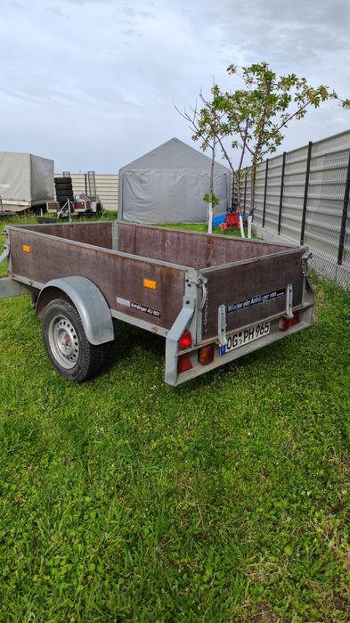 Remorcă / Remorci cu Prelată 2500 kg, 750 kg Germnaia