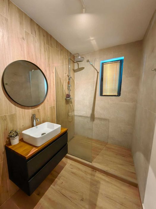 Apart 3 Camere Decomandat 2 Bai si 2 Balcoane etj 1 Mobilat  Parcare