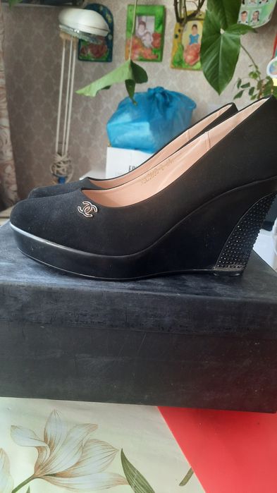 Продам туфли . В отличном состоянии