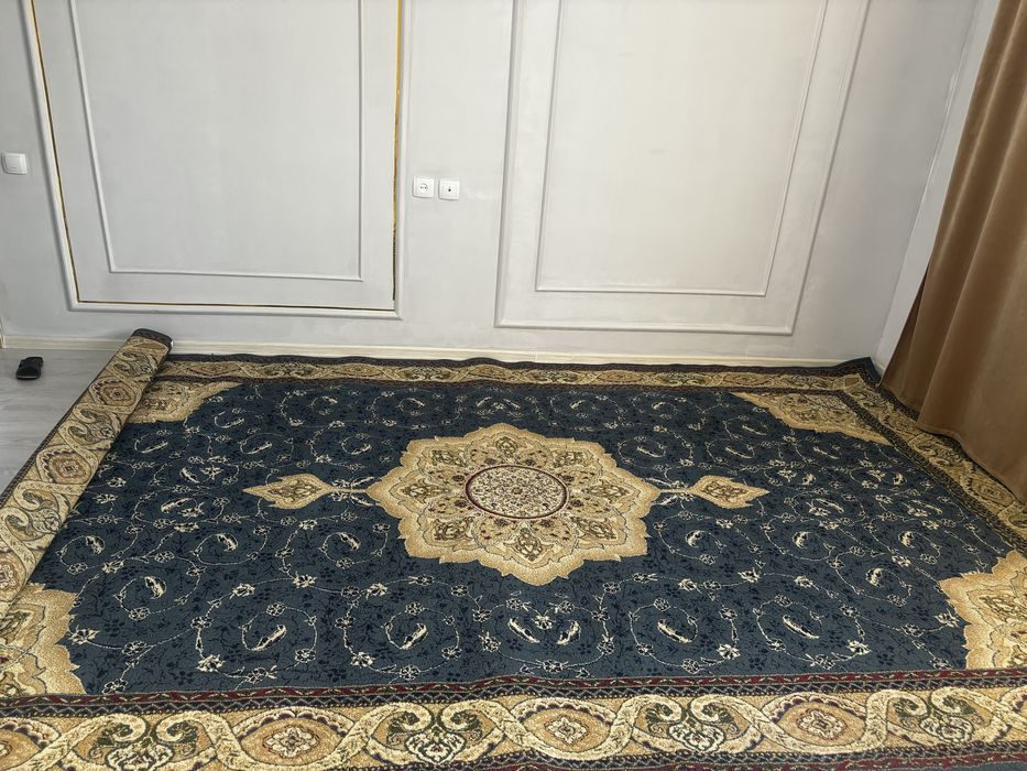 Продам ковры б/у