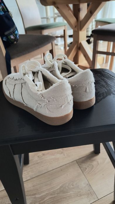 Tenisi Mango material textil