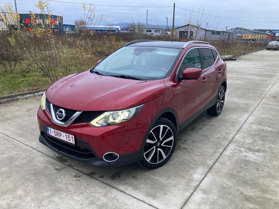 Nissan Qashqai /// 4 X 4 ///  TEKNA + /// PANO / LED / Navi / Kamera 360 / Rate  0 %