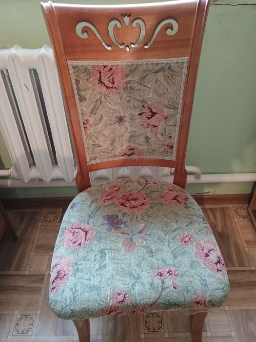 Стулья для гостиной