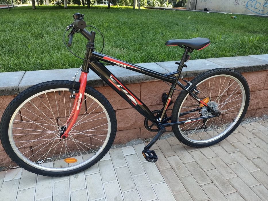 Bicicleta Mtb 30. Stare ca noua 26 inch
CADRU: fier
- FURCA: VELORS
-
