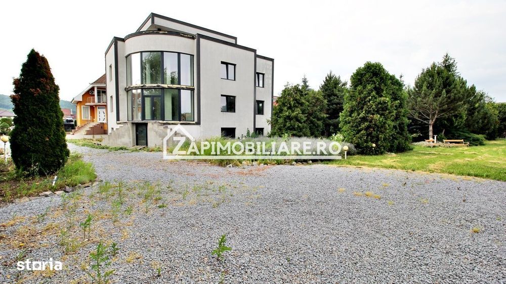 Casa 6 camere,400 mp,2.300 mp teren,zona Penny,0% comision