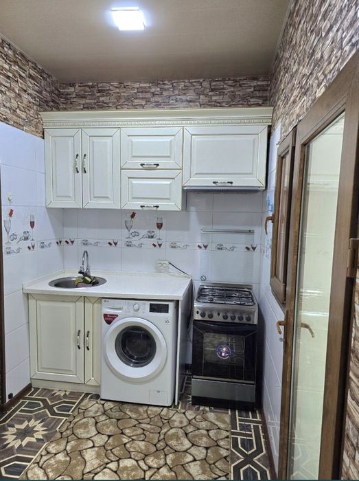 Юнусабад 19 кв 2*3/1/5 СРОЧНО ,супер цена