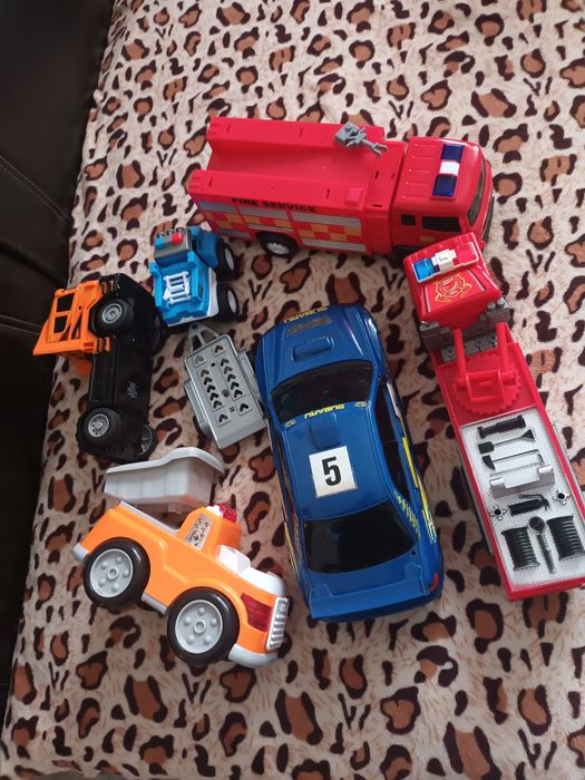 Donez jucări băiat