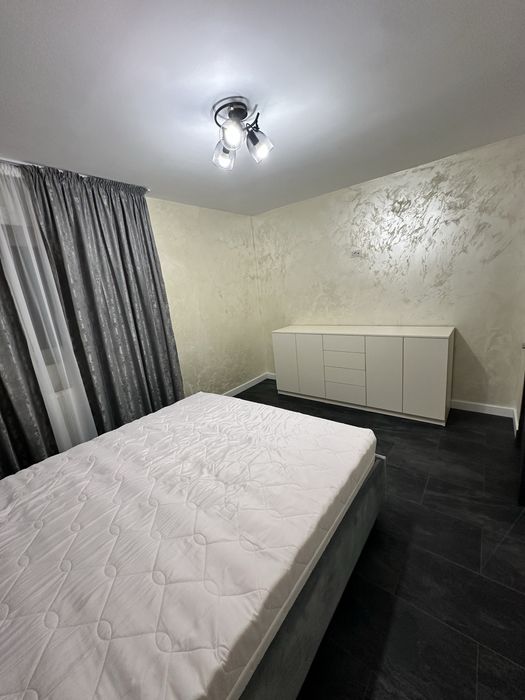 Ofer apartament spre inchiriere