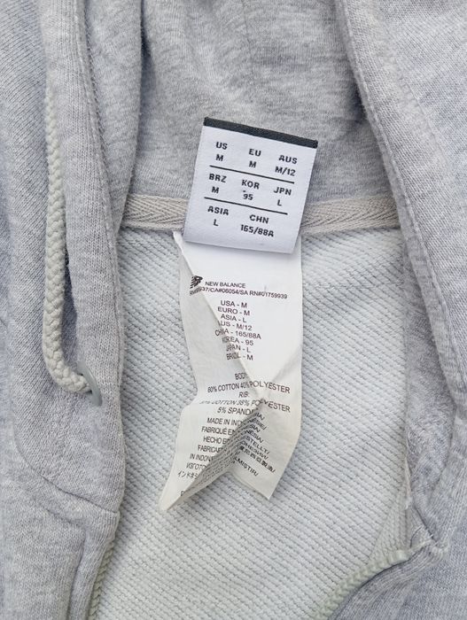 Vând hanorac de bărbați New Balance