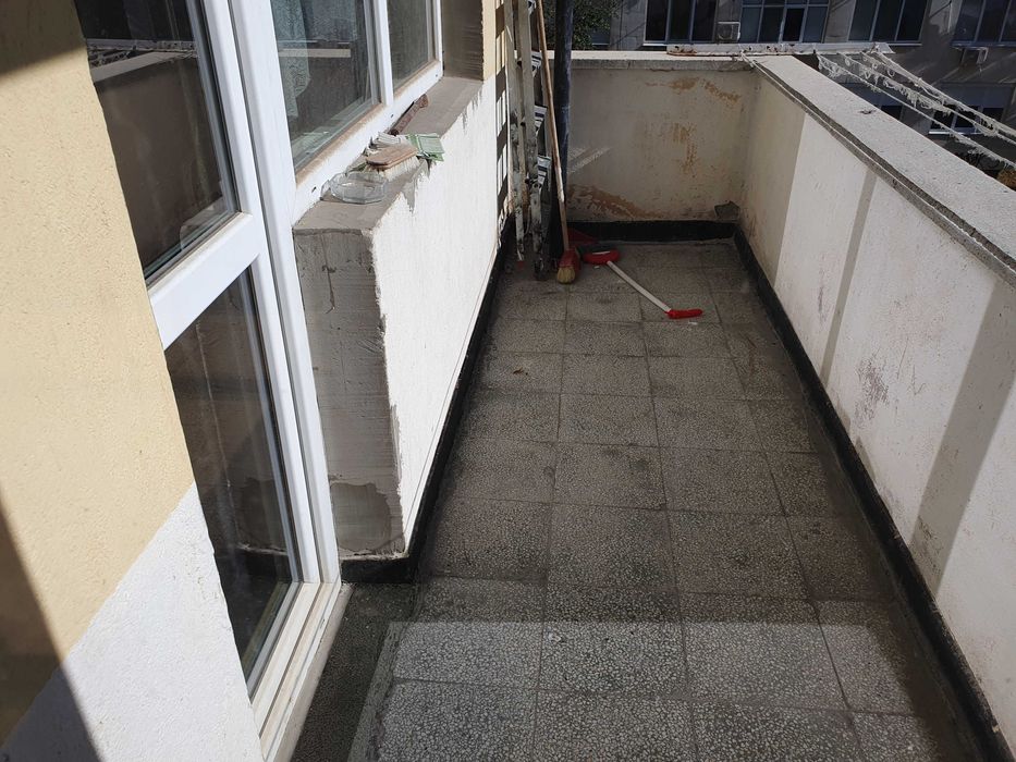 4ст+б,монолит,100 кв.м.,ет.3,център