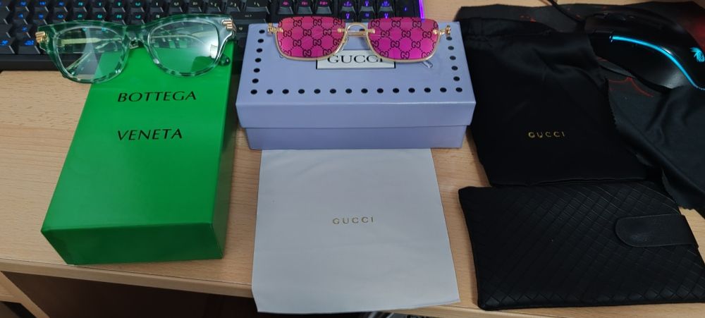 Ochelari Bottega Veneta și ochelari Gucci