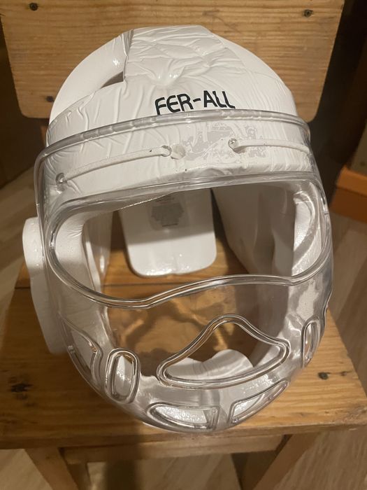 Кимоно и экипировка для каратэ