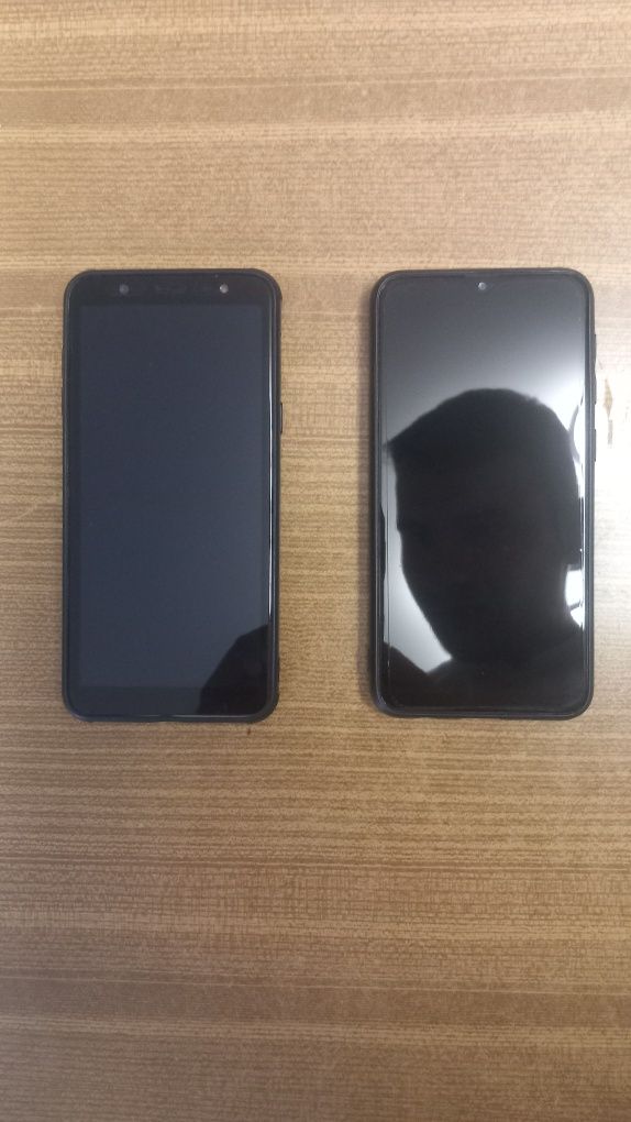 Продаю 2 телефона Samsung j 8 и Samsung a 10