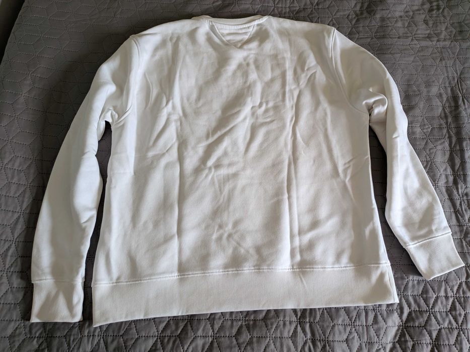 Мъжка блуза бяла.