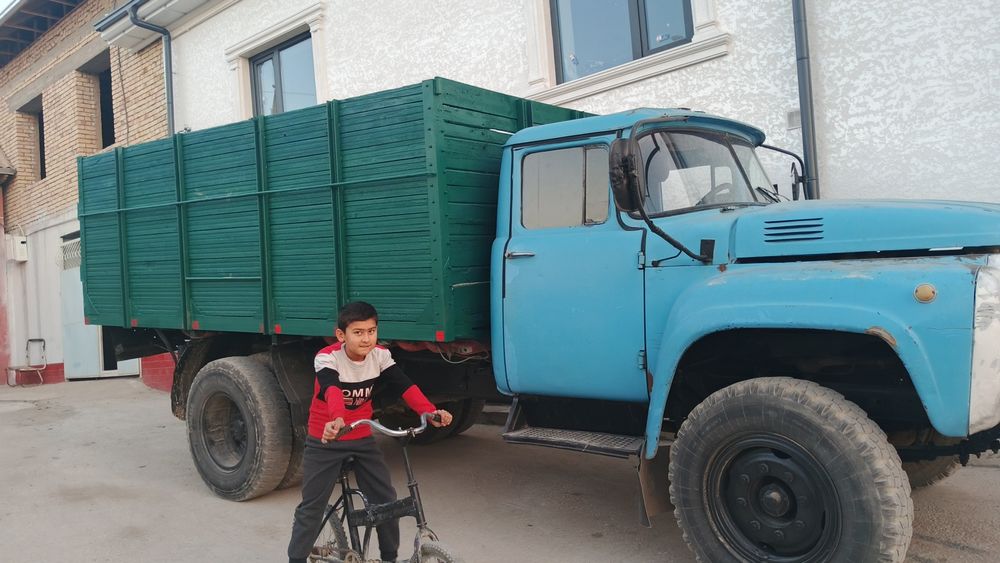 Yili 1992 Zil 130 mator karopka bolgan polni zbor