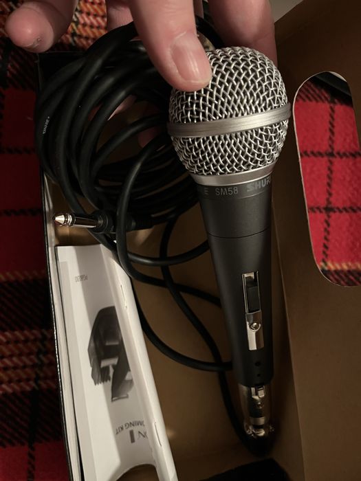 Микрофон Shure SM58
