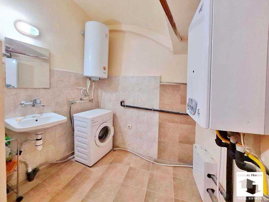 Продава се Етаж от къща в Велико Търново, Център - 120 кв.м за 1250 €/кв.м - Снимка #5