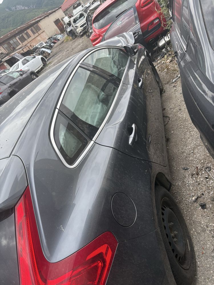 Volvo V40 1.6d 6 скорости ръчка 2014 година на части