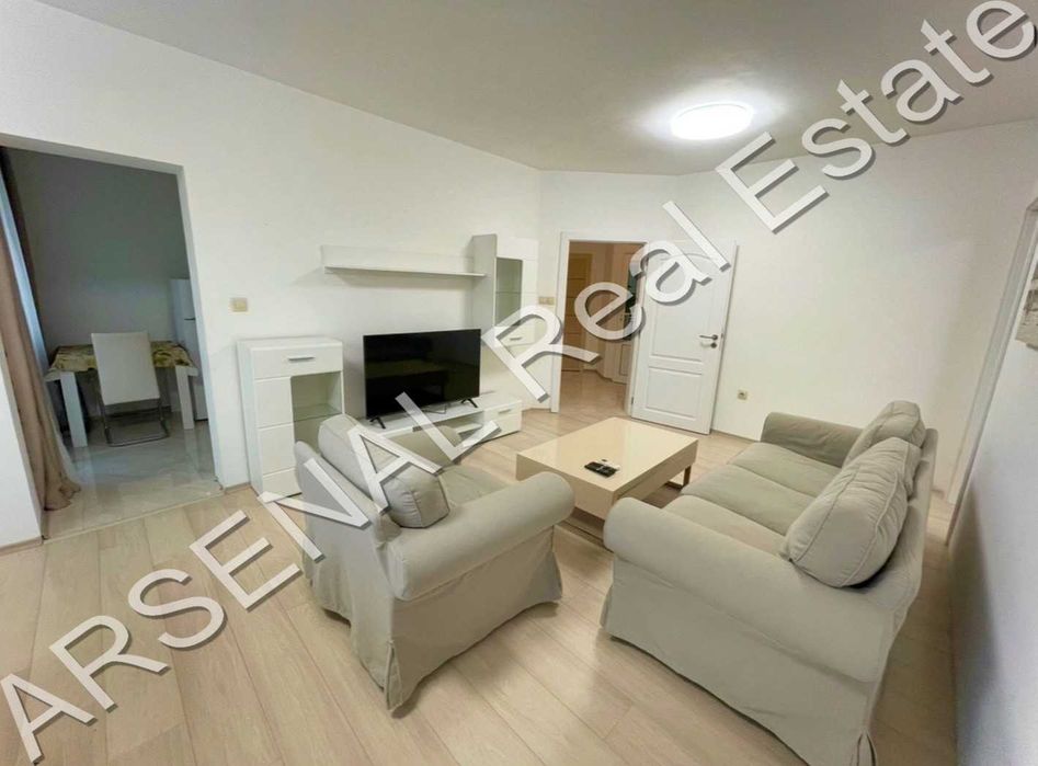 Тристаен апартамент под наем, Стрелбище