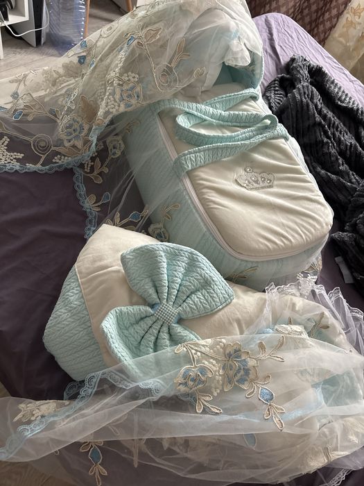 Новые люлька для детей и конверт на выписку для новорожденных