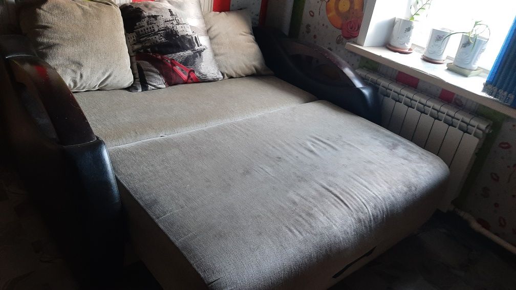 Продам диван б/у