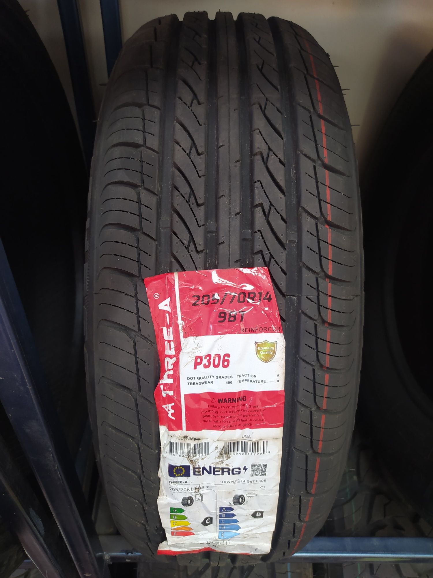 Three-A 205/70R14 P306 98T