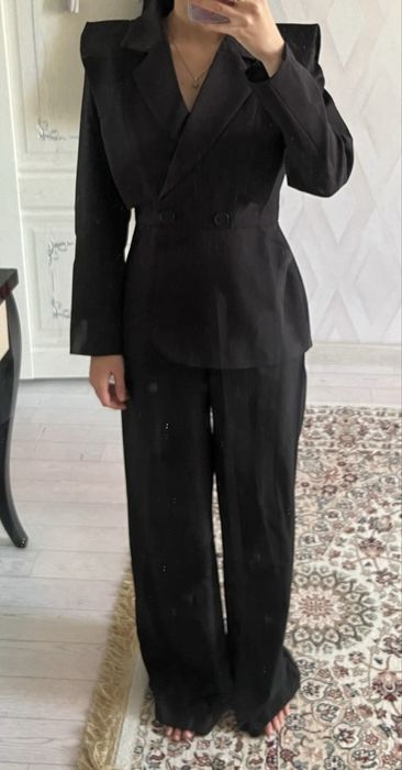 Костюм зара новый